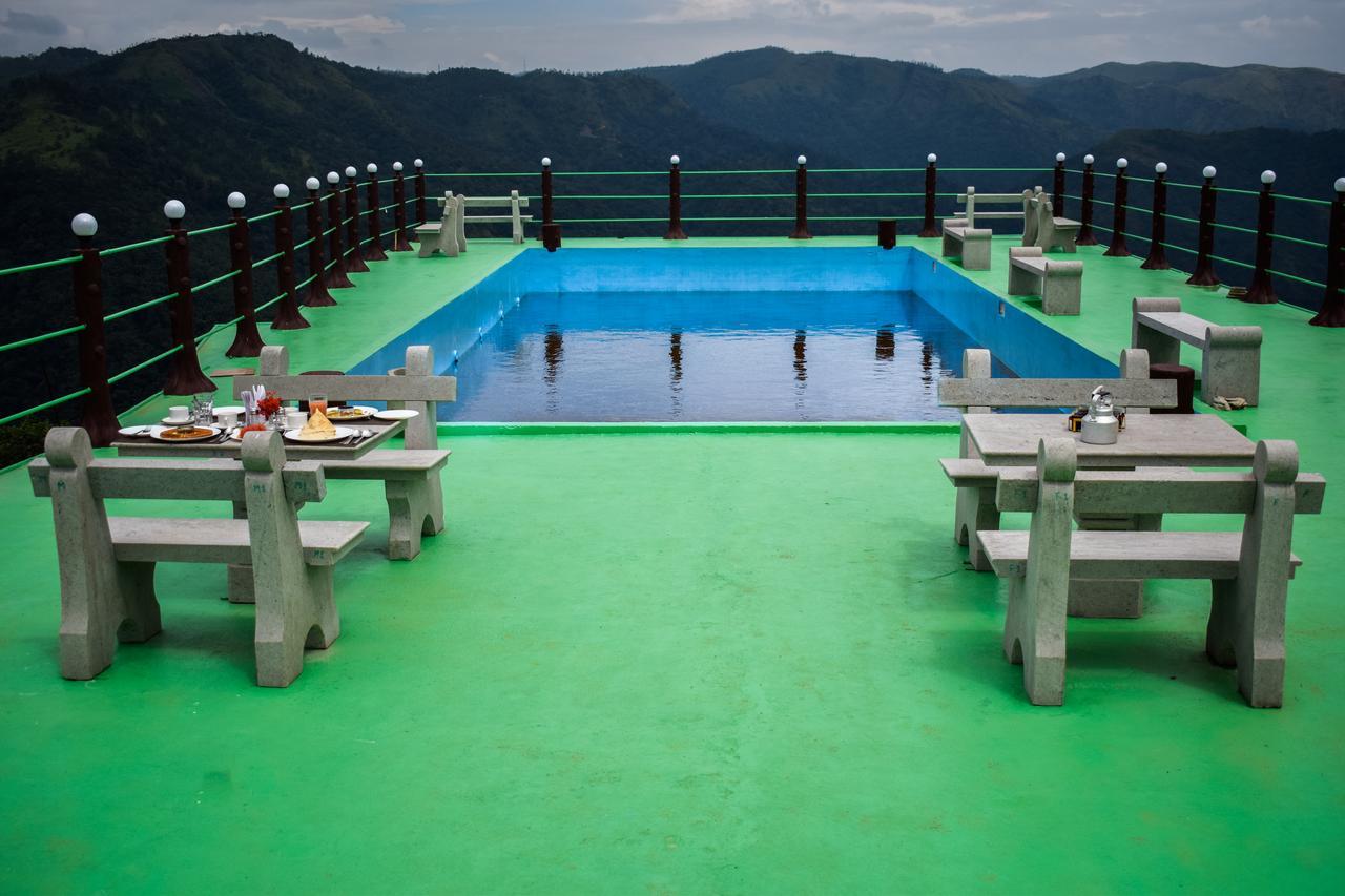 Misty Hill Otel Pīrmed Dış mekan fotoğraf